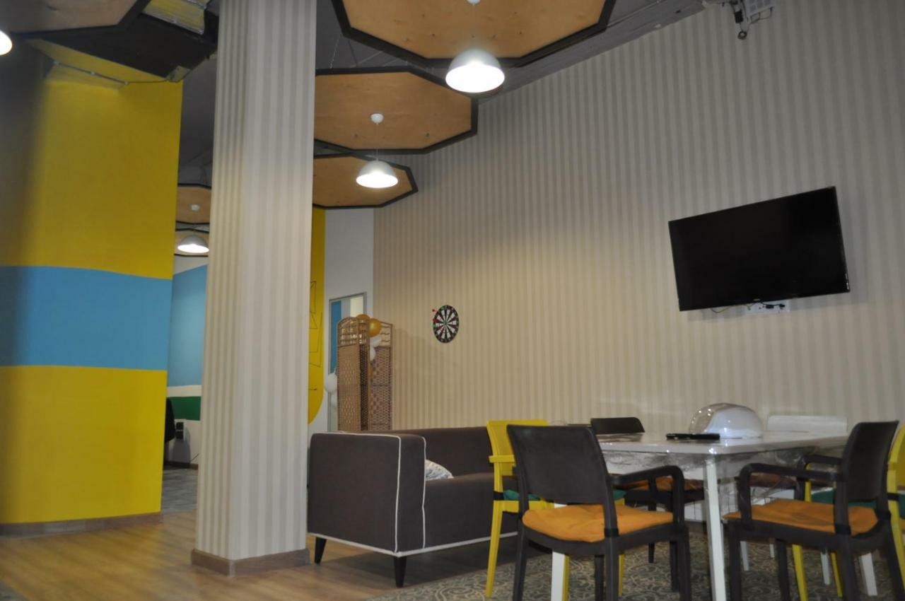 Hostel S Size Astana Eksteriør billede